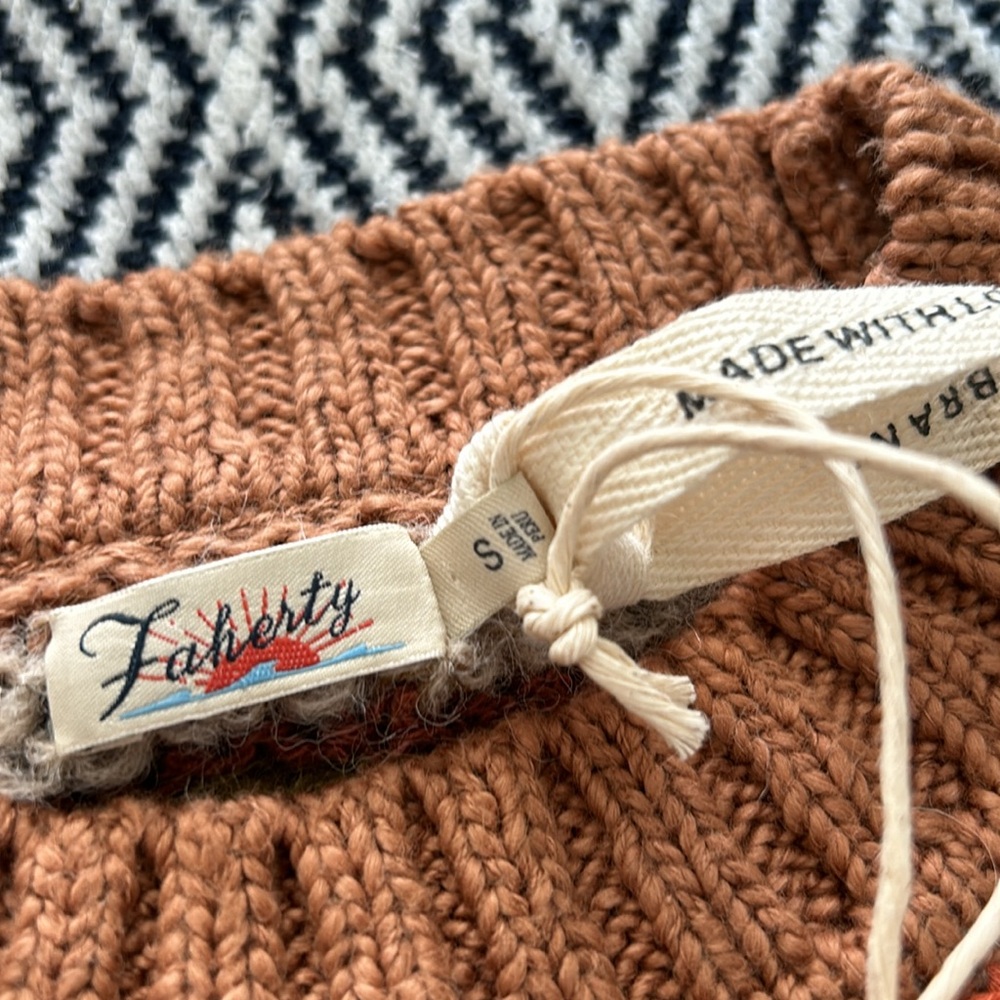 NWT size S Faherty alpaca stripe knit sweater. Made in Peru. So cute! - Picture 5 of 8